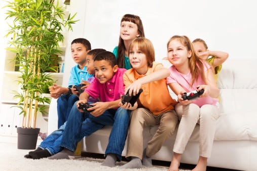 kids play video games